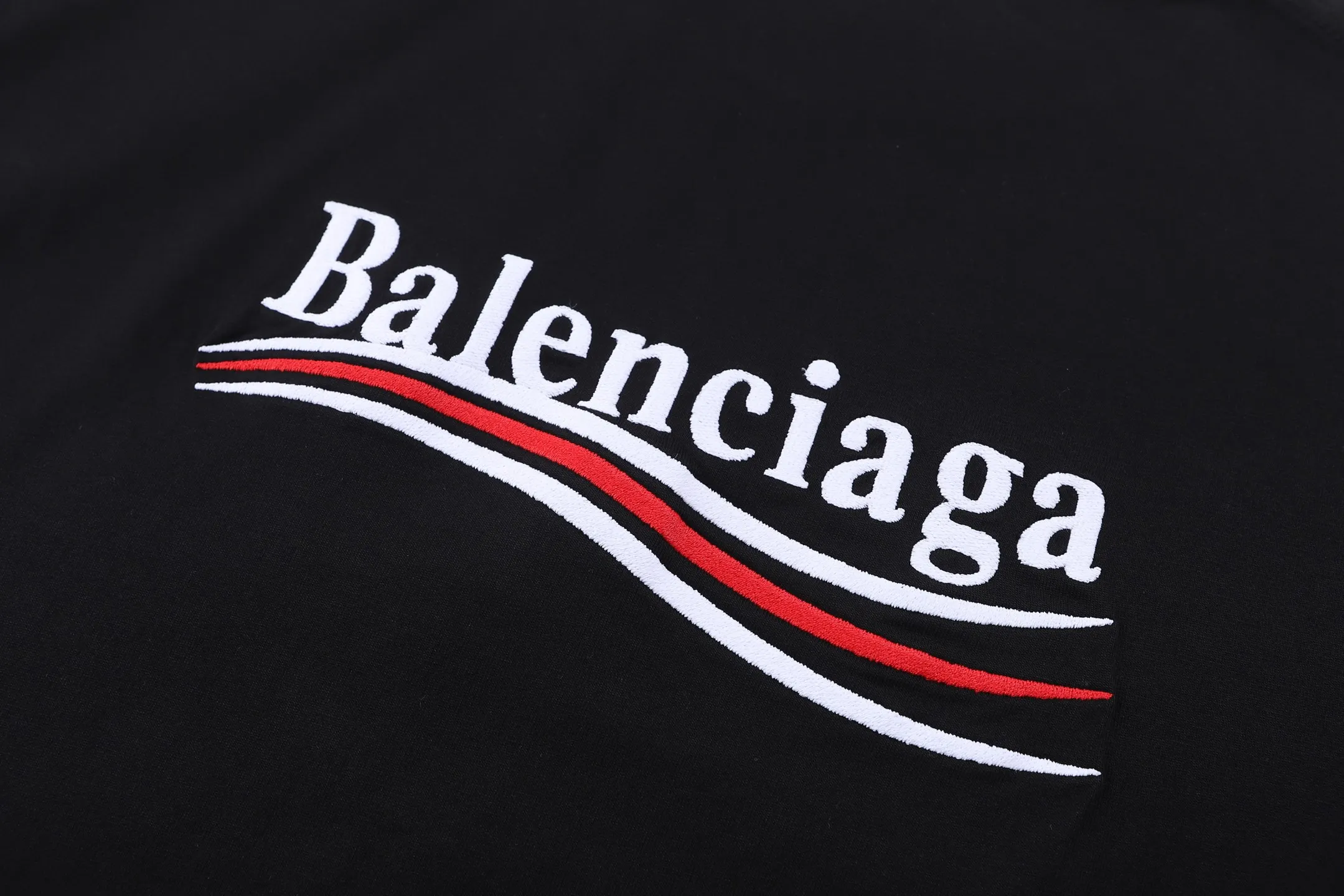 BLCG Classic （Black） 5,600 ， 32 ， 300 1*1 ， ， ， 。 ， ， ； ， 。 ， ， Wear-Resistant 。 ， ， ， ， 。 ， ， ， Same Style ， ， ， ， Same Style。 Size:S-M-L-XL